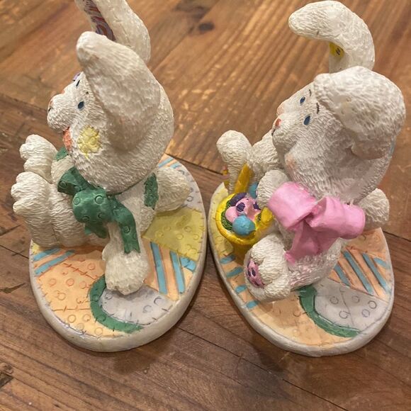 Vintage Easter Bunny Figurines Set of Two Ceramic Rabbits Eggs Flowers Whimsical - Picture 11 of 12